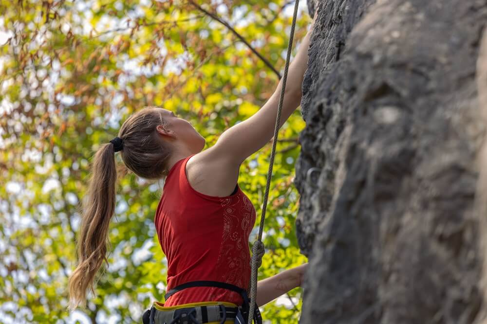 rock climbing adventure in tehri